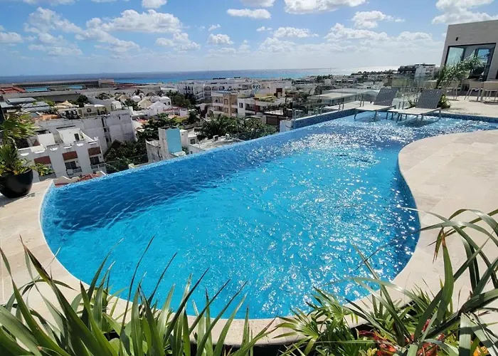 Fabulosa Vista Al Mar Desde La Piscina Infinita Playa del Carmen
